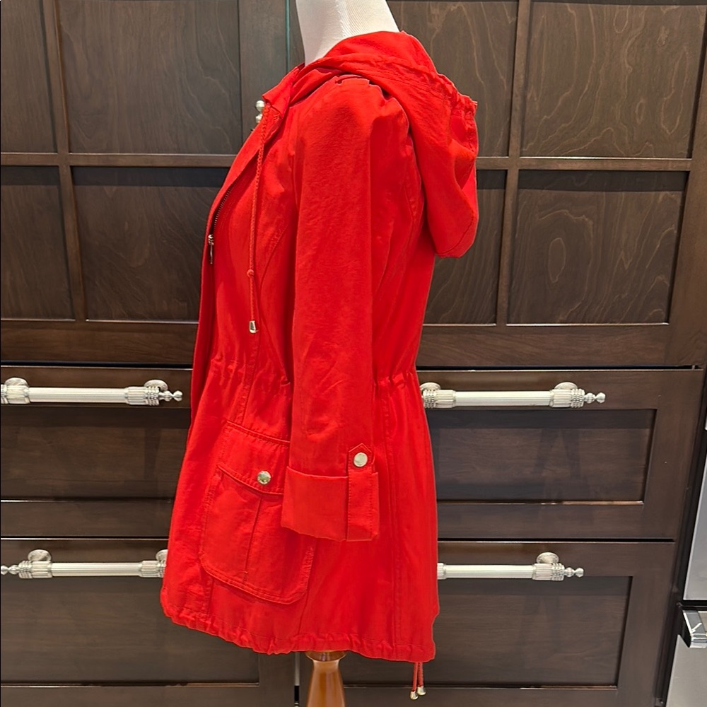 Guess rain jacket - Picture 2 of 8